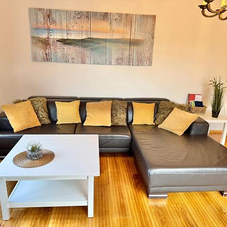 Moderne Ferienwohnung Brazil im EG mit eingezäuntem Garten und Terrasse in Südwestlage! Aurich  Exterior foto
